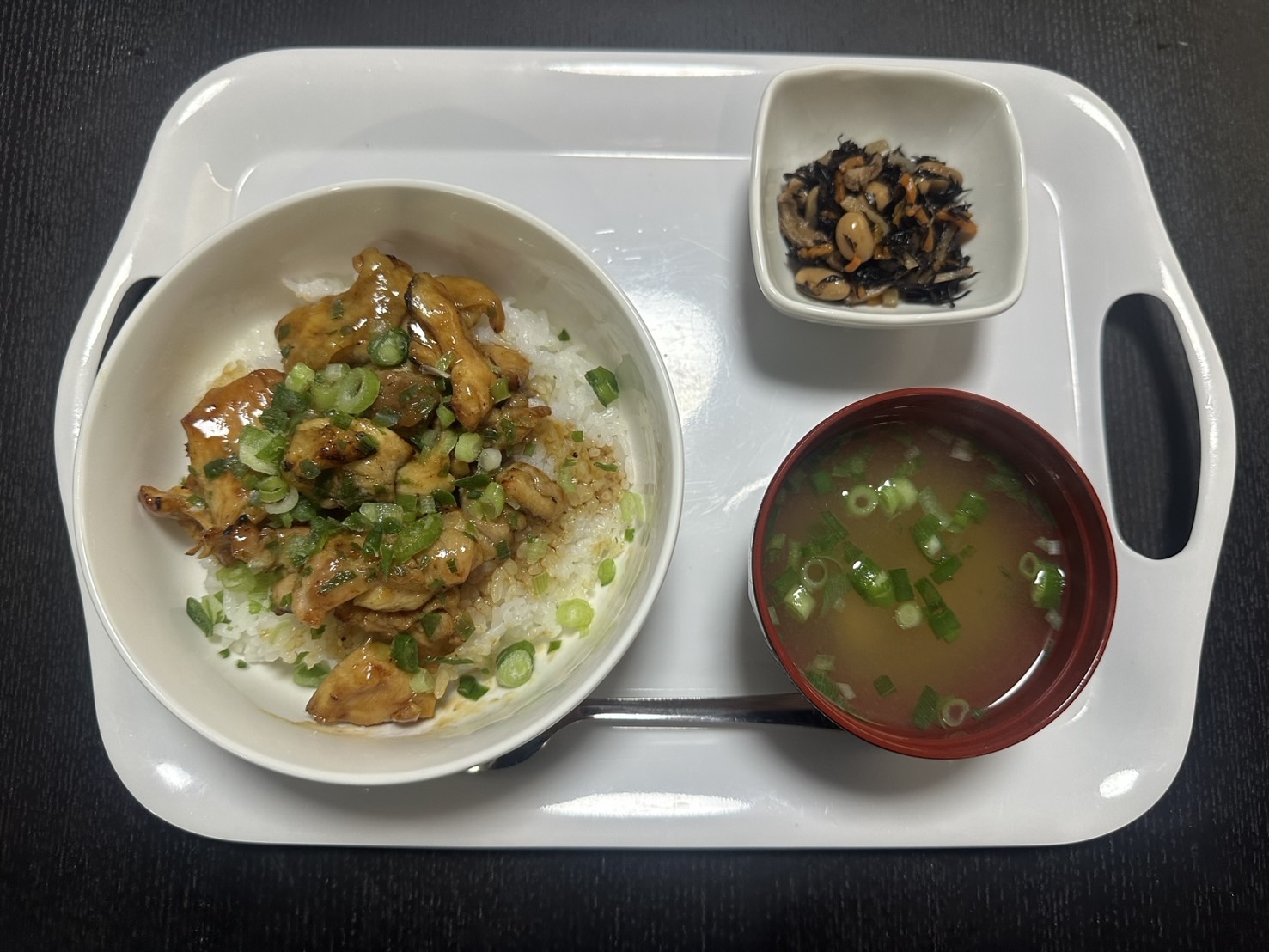 焼き鳥丼 ¥800